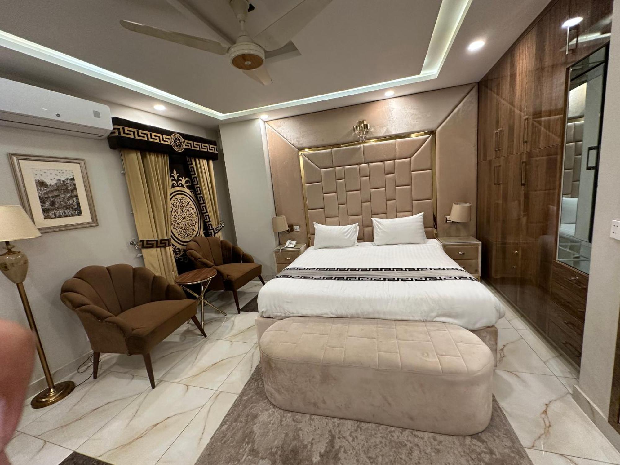 Imperial Suites Lahore Exteriör bild